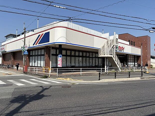 マルアイ　本荘店 930m