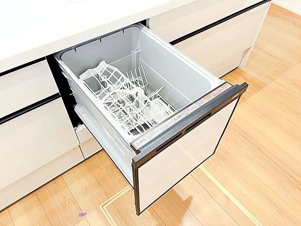 ビルトイン食洗機付きで家事の負担も少なくなります♪