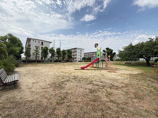 ひろおか公園 260m