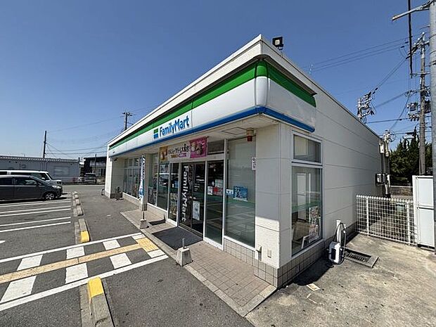 ファミリーマート 播磨町古田店 580m