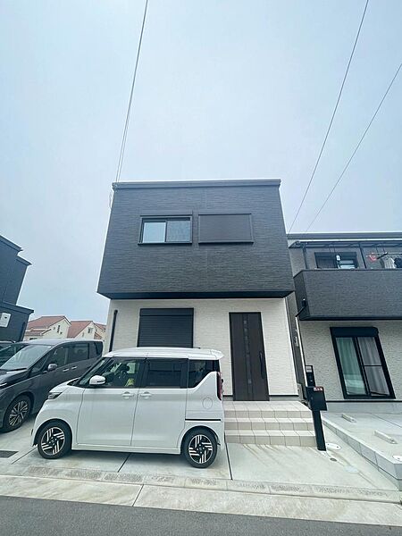 車2台駐車可能♪※車種による