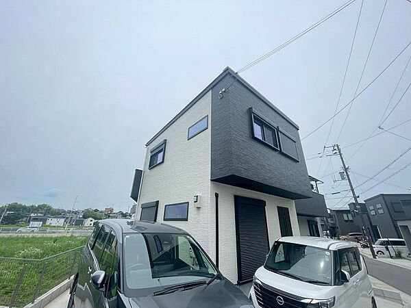 車2台駐車可能♪※車種による