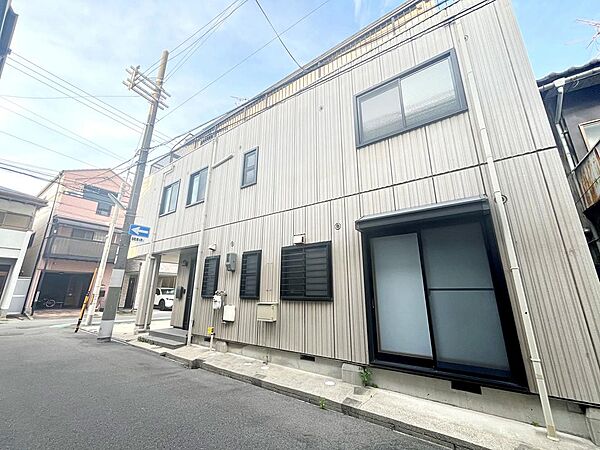 接面が広い敷地です♪