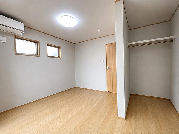 WIC付の寝室です♪