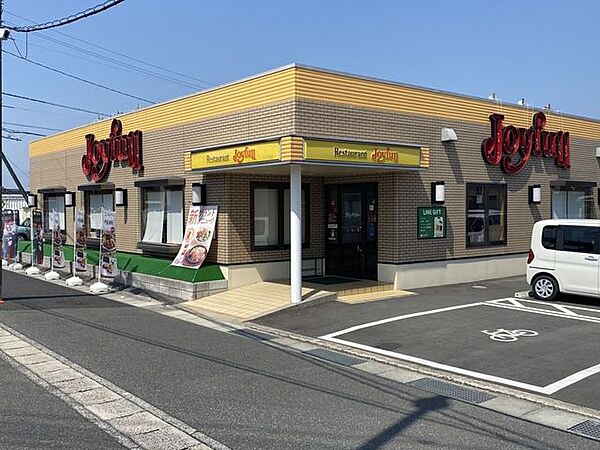 ジョイフル水江店イオンモール倉敷近くの好立地にあり、手頃な価格で豊富なメニューが楽しめるファミリーレストランです。広い駐車場を備え、買い物帰りの食事や家族・友人との団らん、休憩スポットとしても最適…