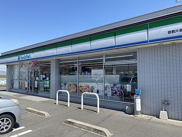 ファミリーマート 倉敷片島店県道60号バイパスや旧旧2号線近くの利便性が高い立地にあり、広々とした駐車場で車での立ち寄りがスムーズです。地域の移動や通勤時の休憩・ちょっとした買い物に便利で親しみや…