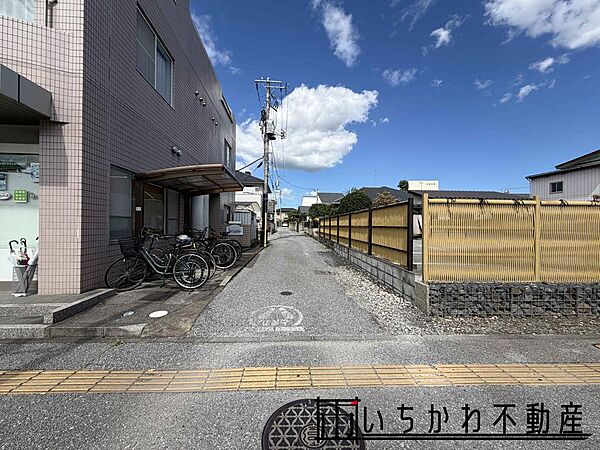 前面道路入口
