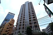 新宿駅より徒歩6分 18階 築24年7ヶ月の賃貸物件