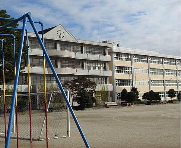 宇都宮市立清原東小学校まで1083m