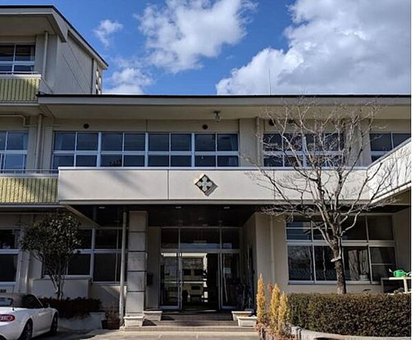 宇都宮市立清原中学校まで3812m