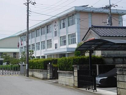 宇都宮市立田原小学校まで2500m