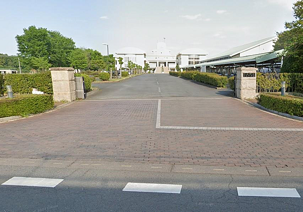 野木町立野木中学校まで3300m