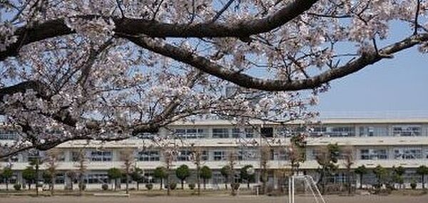上三川町立上三川中学校：徒歩30分（2365ｍ）