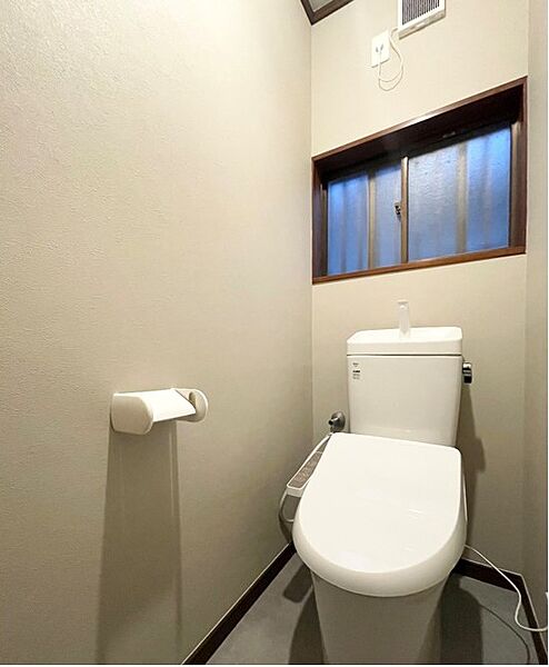 トイレを拡大表示
