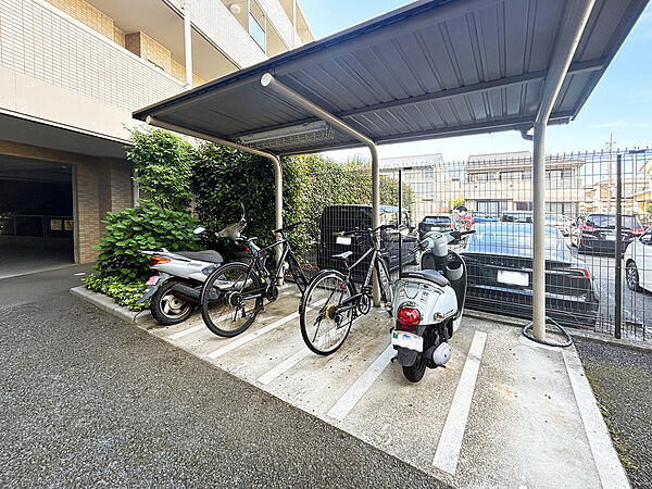 バイク置き場