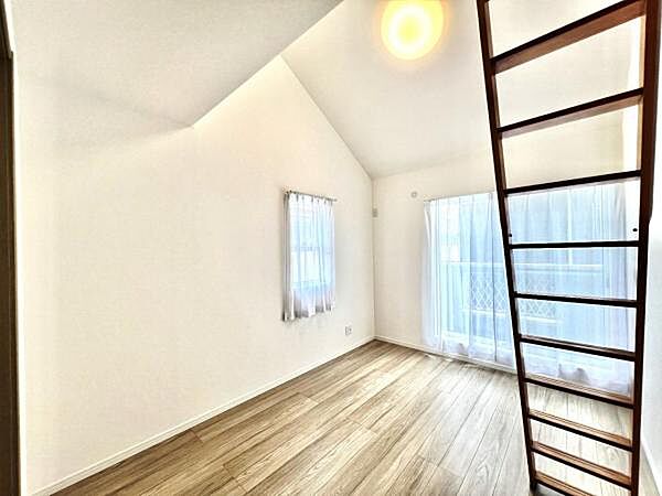 寝室にもご利用いただける居室スペースです。