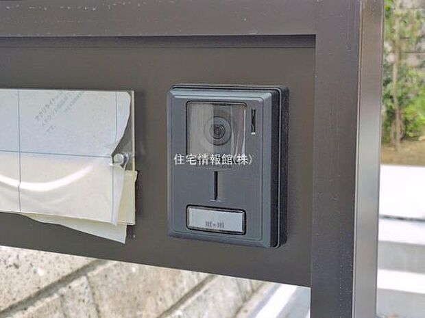 いつでもお部屋をスッキリお使い頂ける収納スペースを設置。