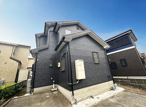 ご家族揃って建物と街並みをご覧いただけます。