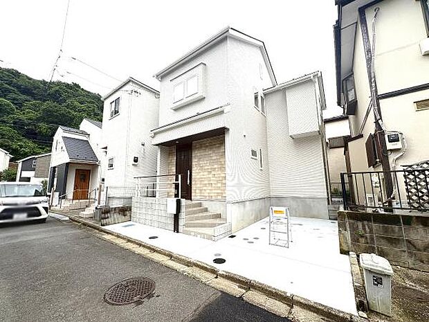 ひと際目を引く外観の佇まいで、満足度も高い建物です。