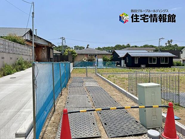 セカンドカーにも便利な駐車2台可能です。