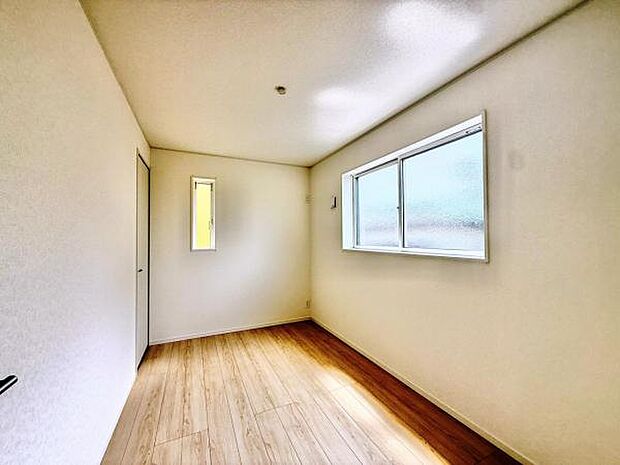 子供部屋や趣味の部屋など用途に合わせてお使いいただけます。