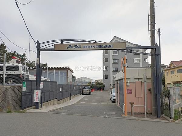 ゆったりとした印象のエントランスです。