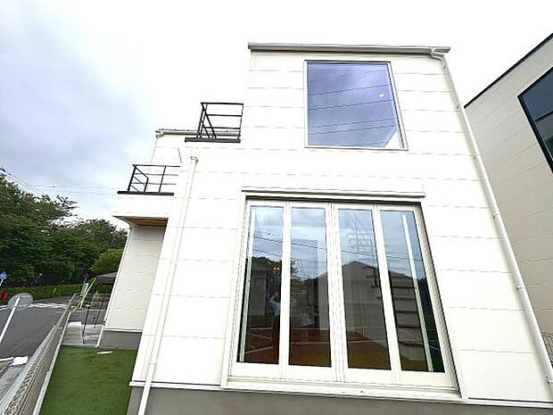陽当たり・開放感をぜひ現地でご確認ください。