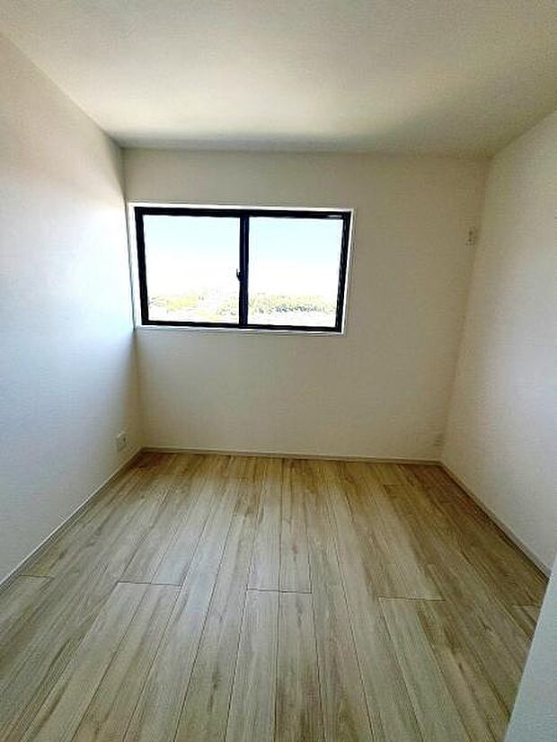 子供部屋や趣味の部屋など用途に合わせてお使いいただけます。