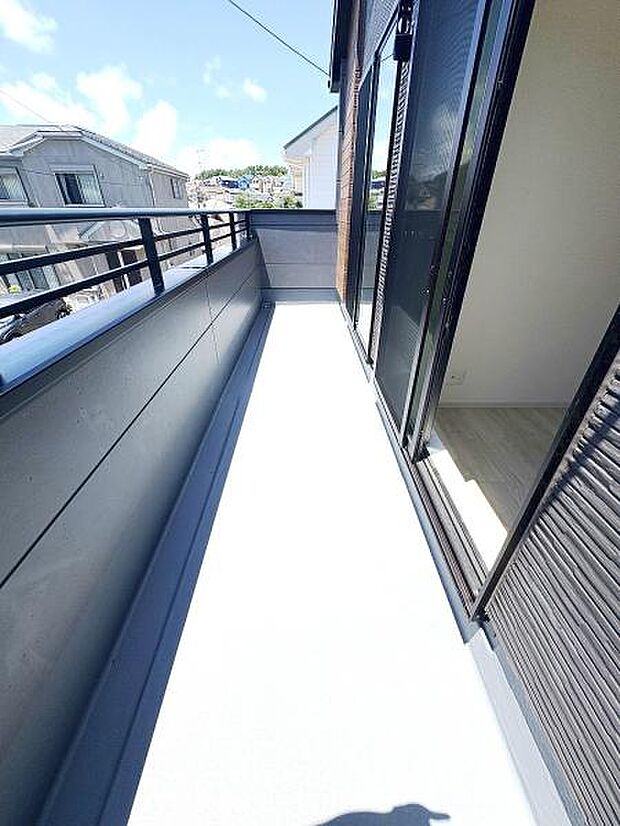 お洗濯ものを気持ち良く太陽の光で干せるのが嬉しいですね。