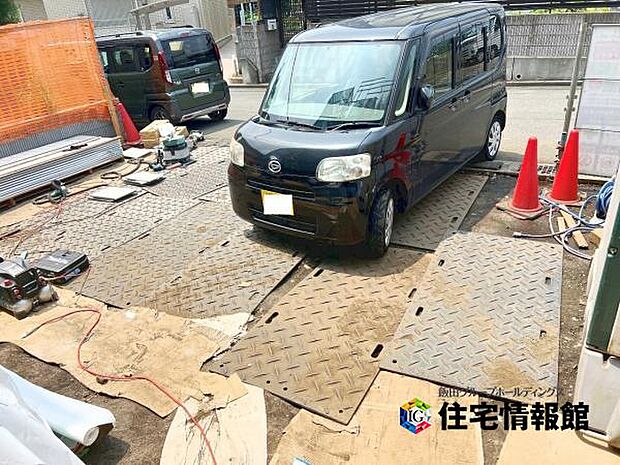3台駐車可能なので、ご家族で複数台所有する際や来客時に役立ちます。