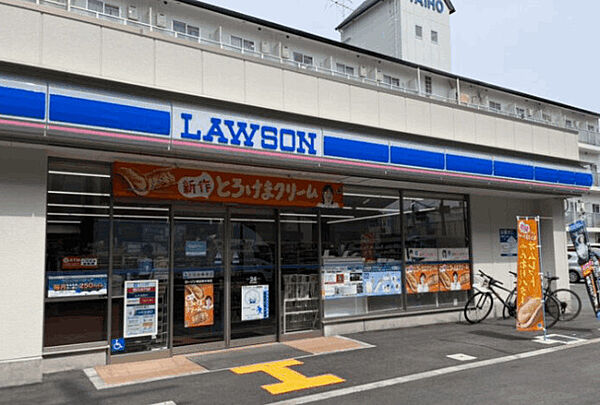 コンビニ「ローソン大阪本庄東三丁目店まで155m」