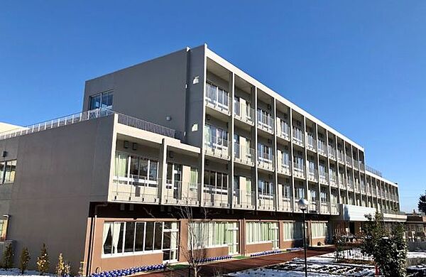八王子市立いずみの森義務教育学校 徒歩4分。 270m