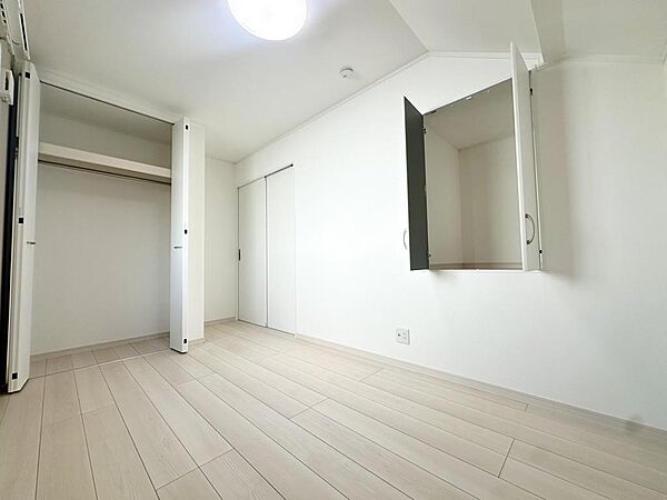 洋室を拡大表示
