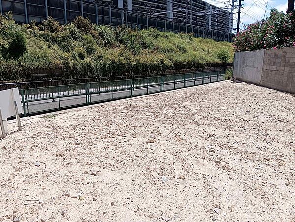 更地につき、建築計画を立てやすい物件です　※２０２６年８月撮影