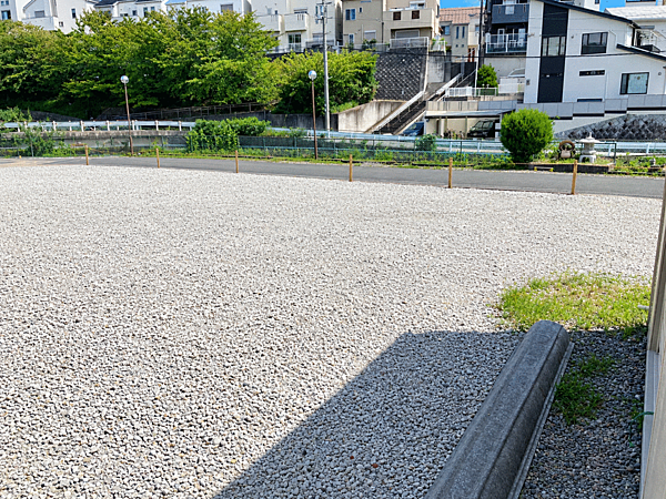 道路に面した敷地部分。建築計画を検討しやすい整形地です