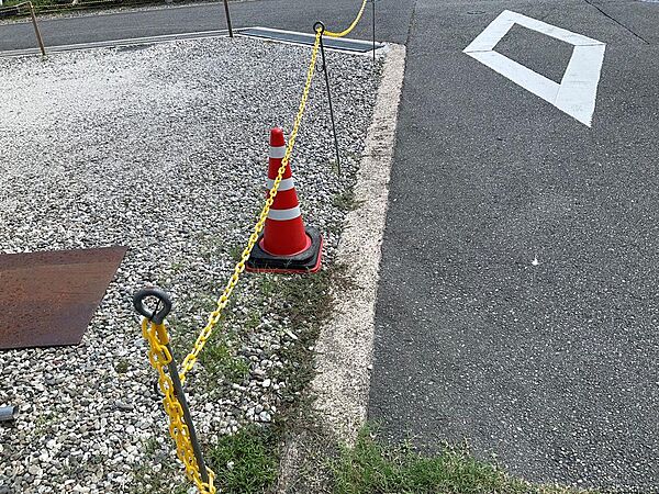 現地の境界部分を確認できる写真です。詳細は現地にてご確認いただけます