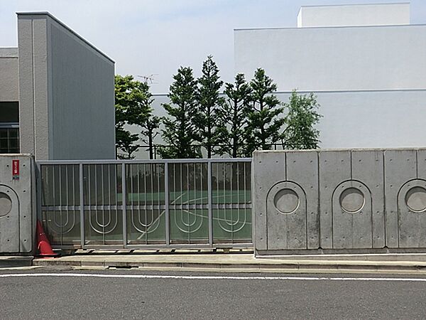 学校法人枝光会駒場幼稚園　390ｍ