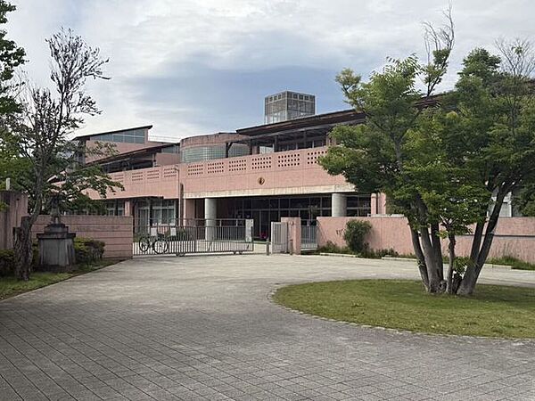 昭和町立押原小学校 800m