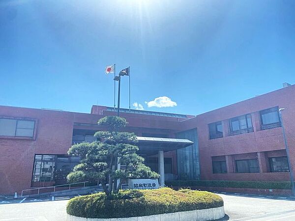 昭和町役場 1680m