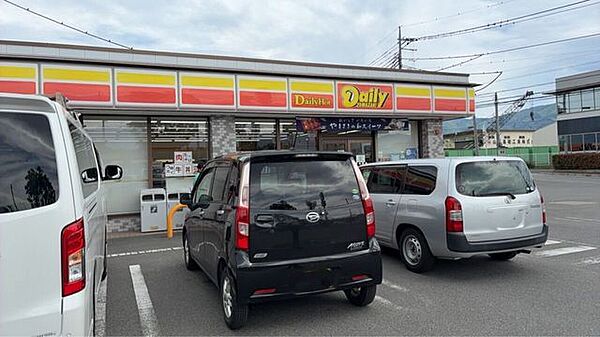 デイリーヤマザキ小瀬スポーツ公園店 3330m