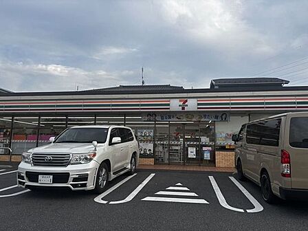 セブンイレブン 足立大谷田4丁目店 410m