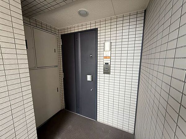 玄関を拡大表示