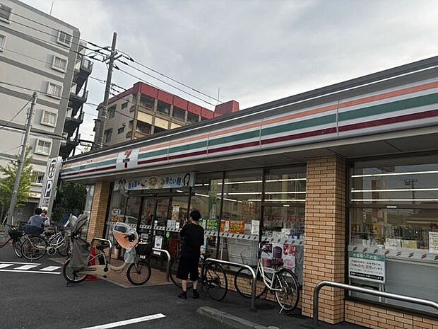 セブンイレブン 足立大谷田店 460m
