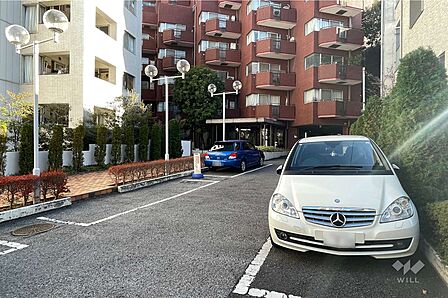 敷地内駐車場（屋外平面式）