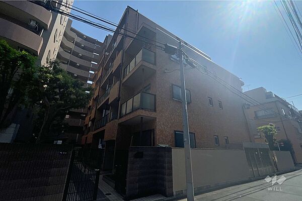 南麻布ローヤルコーポの外観（北東側から）