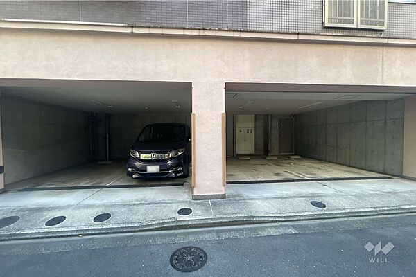 敷地内駐車場（屋内平面式）