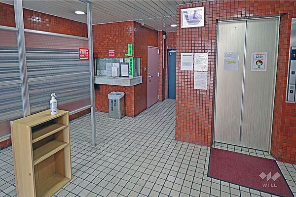 エントランス内