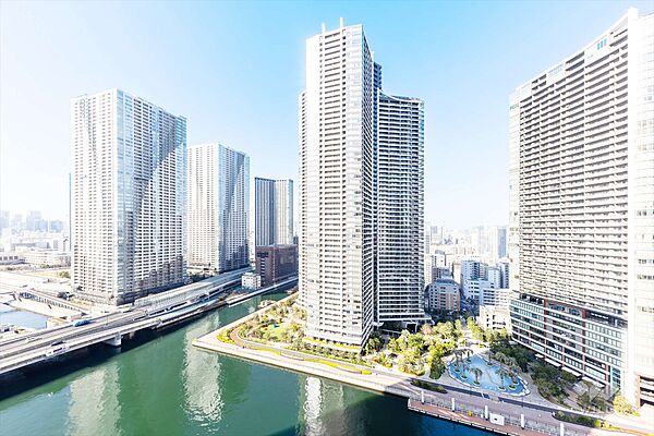 バルコニーからの眺め（西方向）