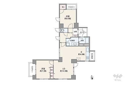間取りは専有面積73.61平米の2LDK。玄関が中央に配置されたセンターインのプラン。室内廊下がクランク状で、外から中を見通せない、プライバシー性の高い造りです。