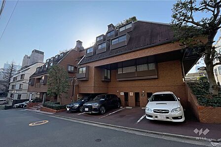 マンションの外観(北西側から)